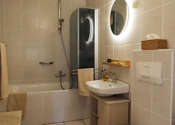 Der Baeren - Historische Zimmer & Ferienwohnung, Mainbernheim *