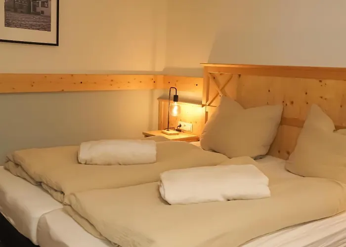 Der Baeren - Historische Zimmer & Ferienwohnung, Mainbernheim *