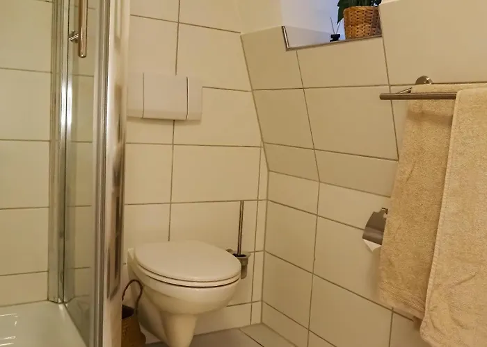 Der Baeren - Historische Zimmer & Ferienwohnung, Mainbernheim بيت ريفي
